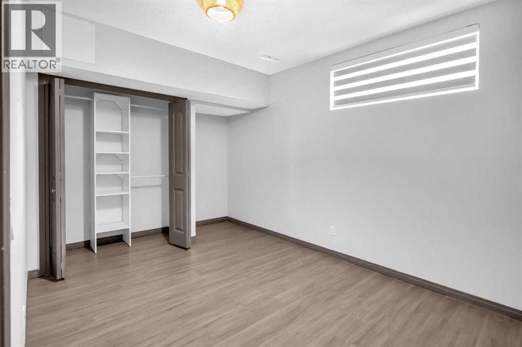 1121 Kingston Crescent SE — photo 45