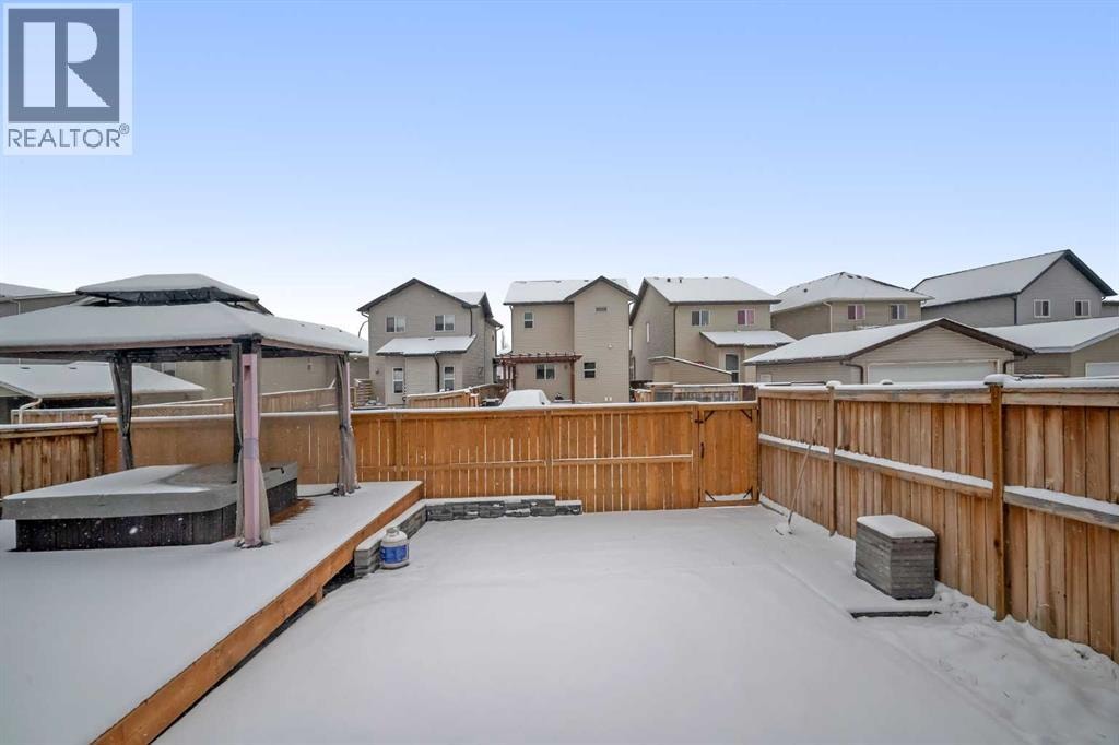1121 Kingston Crescent SE — photo 50