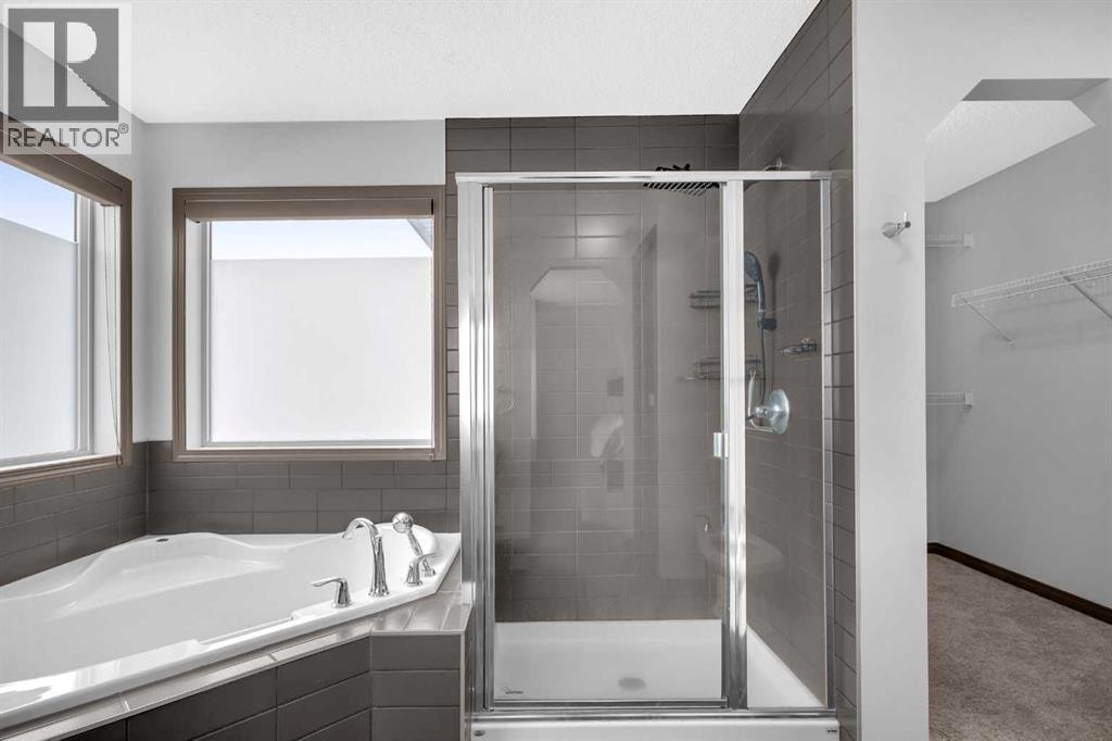 1121 Kingston Crescent SE — photo 35