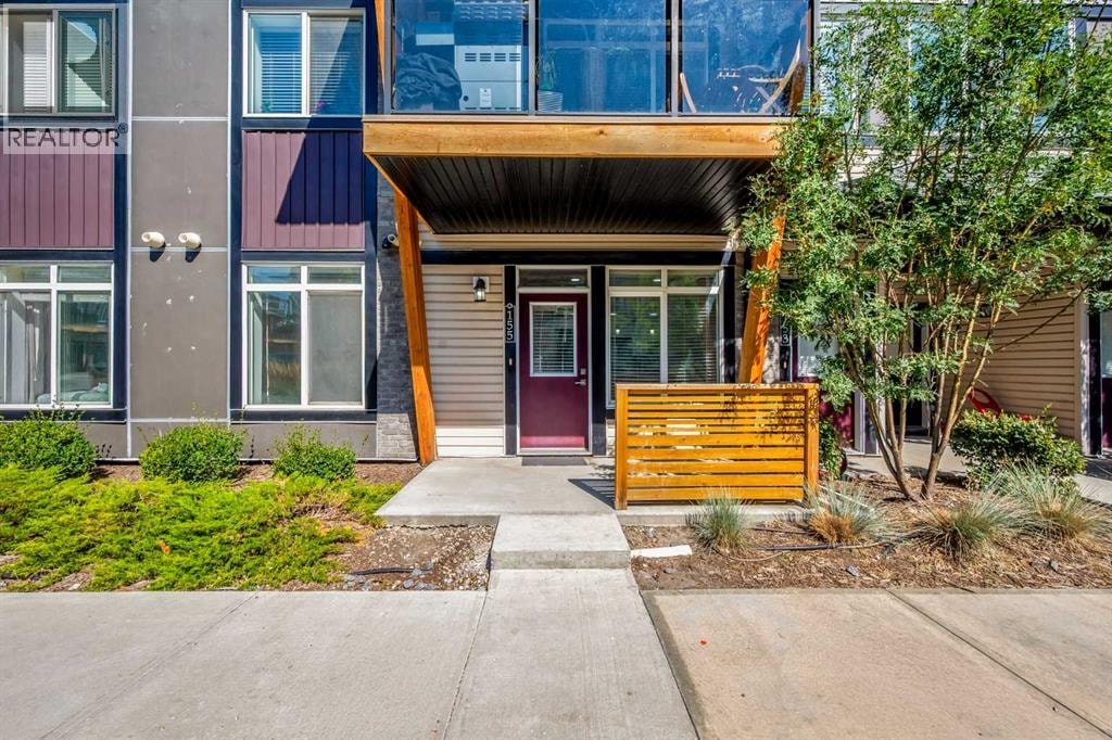 155 Savanna Walk NE — photo 2