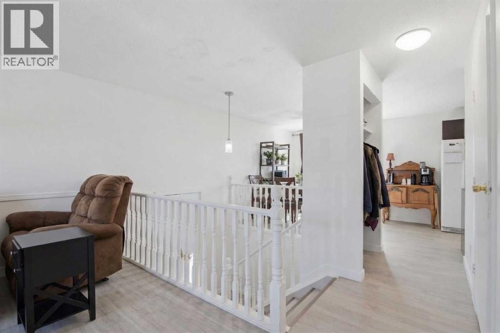 6335 24 Avenue NE — photo 9