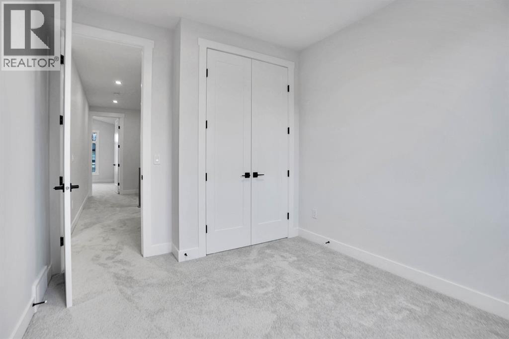 8528 47 Avenue NW — photo 40
