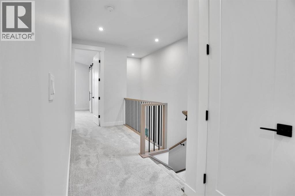 8528 47 Avenue NW — photo 41