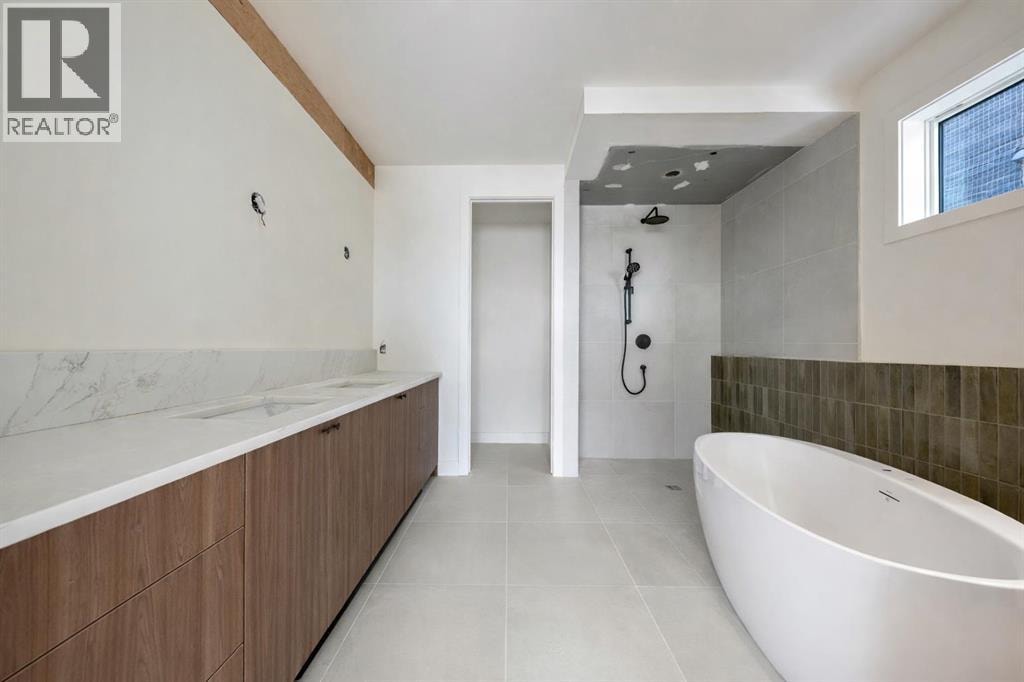 710 Bridge Crescent NE — photo 13
