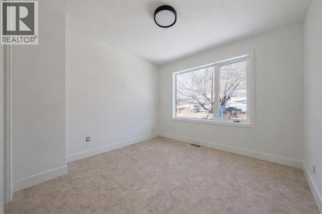 710 Bridge Crescent NE — photo 20