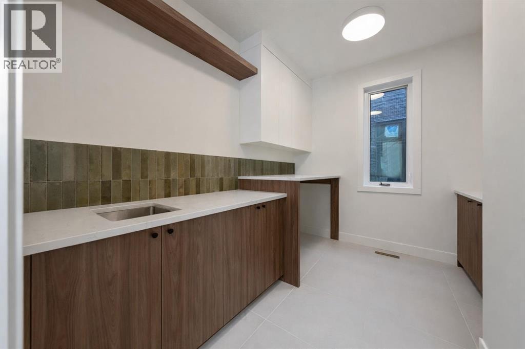 710 Bridge Crescent NE — photo 17