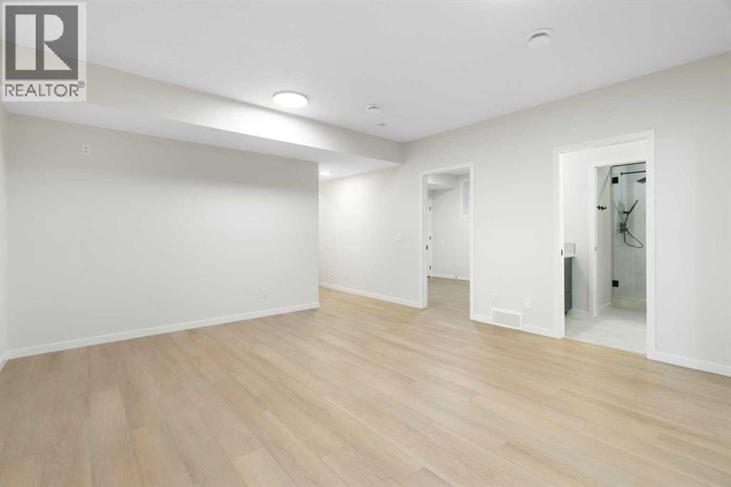 147 Marmot Grove NW — photo 32