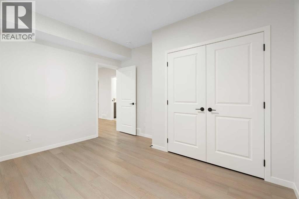 147 Marmot Grove NW — photo 35