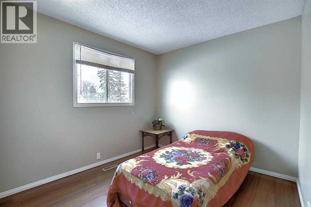 164 Faldale Close NE — photo 10