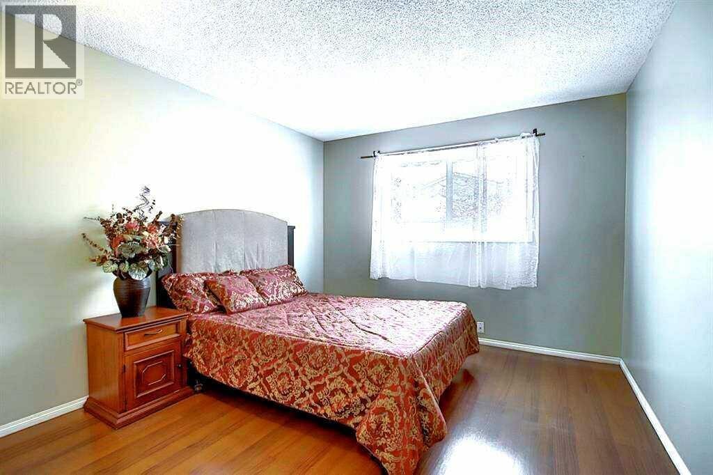 164 Faldale Close NE — photo 9