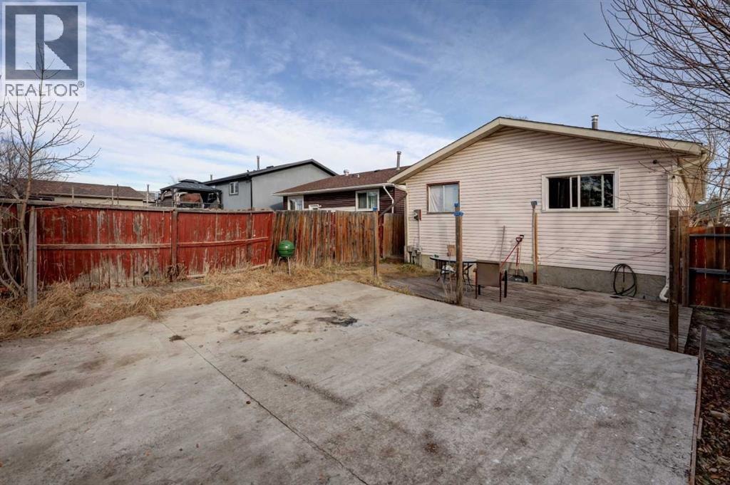 164 Faldale Close NE — photo 31