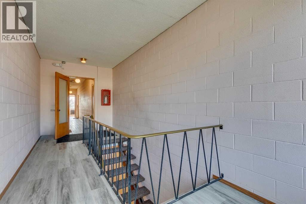 810 Drury Avenue NE — photo 18