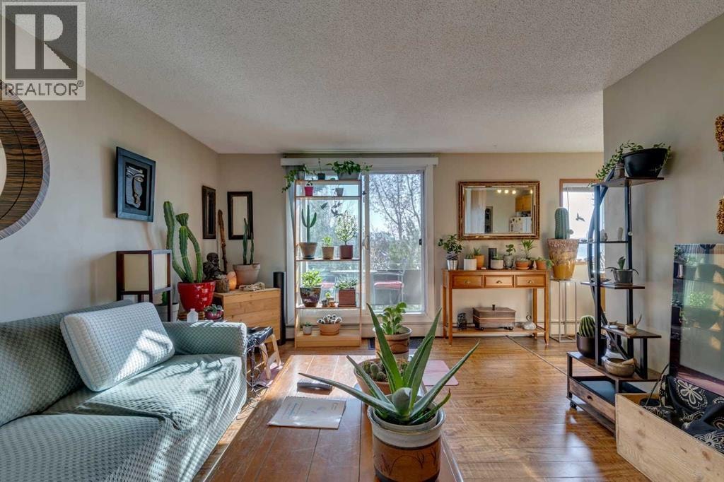 810 Drury Avenue NE — photo 10