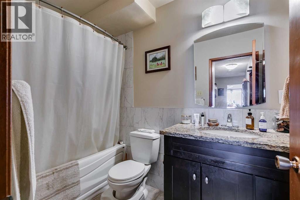 810 Drury Avenue NE — photo 11