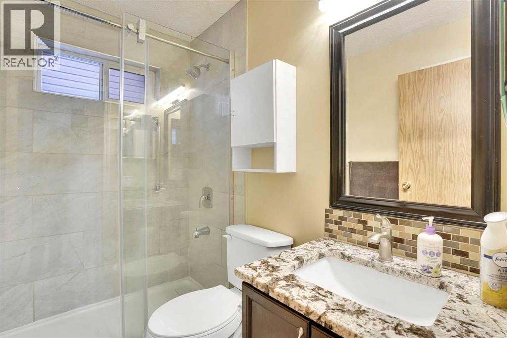 131 Martinridge Grove NE — photo 41