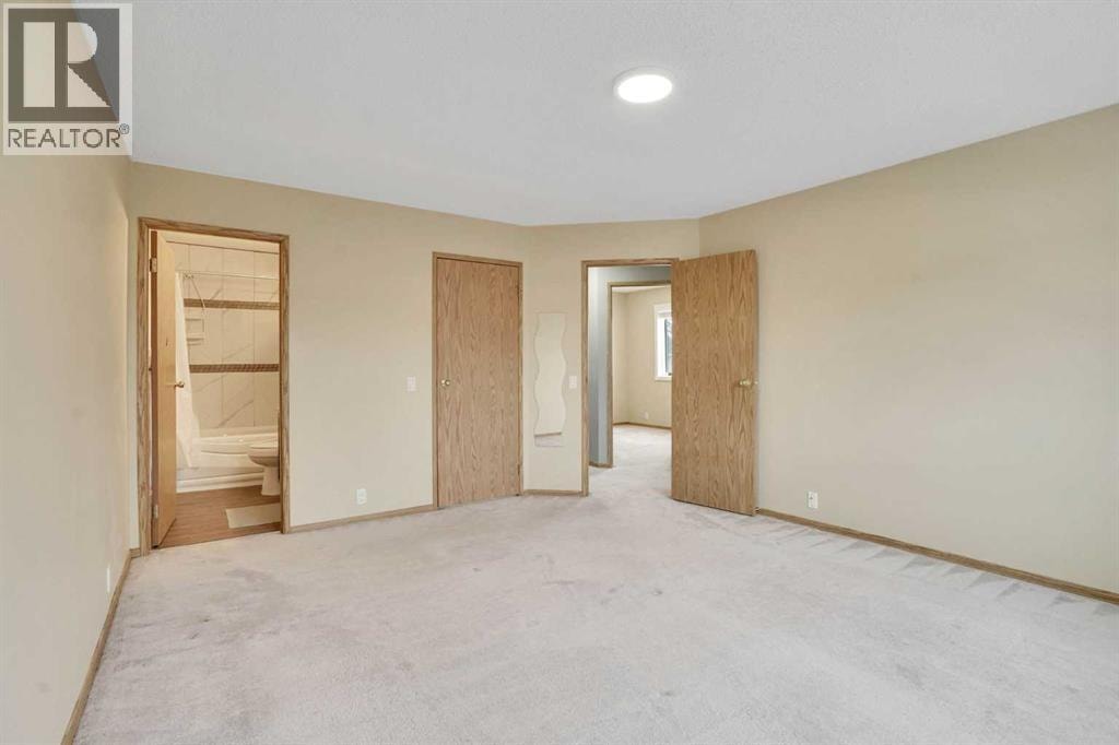 131 Martinridge Grove NE — photo 45