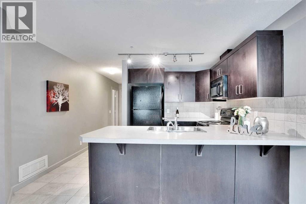 210, 1410 1 Street SE — photo 9