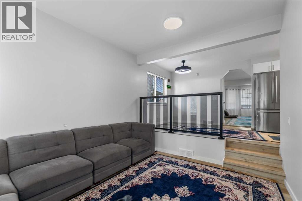 3806 Catalina Boulevard NE — photo 14