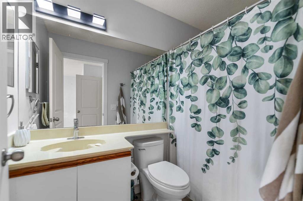 3806 Catalina Boulevard NE — photo 28