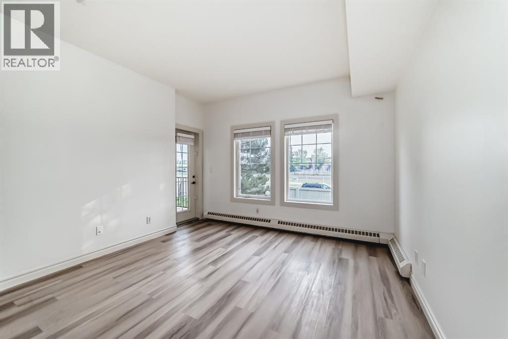 120, 60 Royal Oak Plaza NW — photo 16