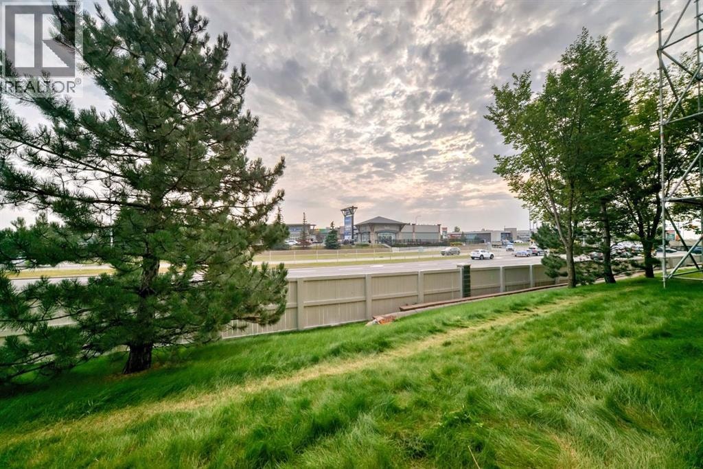 120, 60 Royal Oak Plaza NW — photo 18