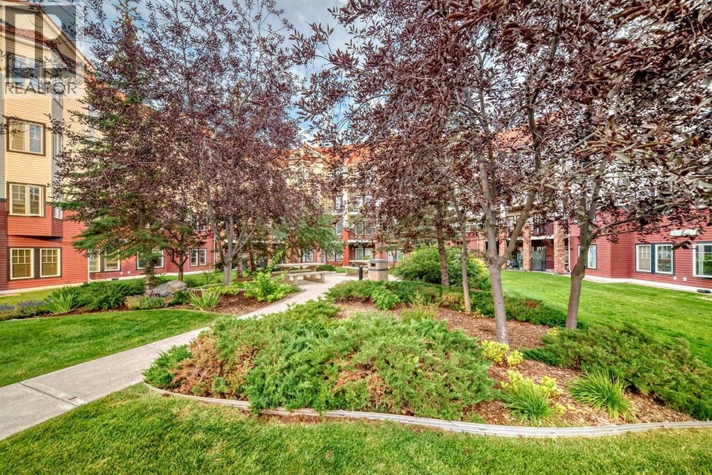 120, 60 Royal Oak Plaza NW — photo 41