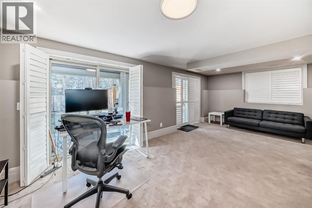 55 Aspen Meadows Green SW — photo 37