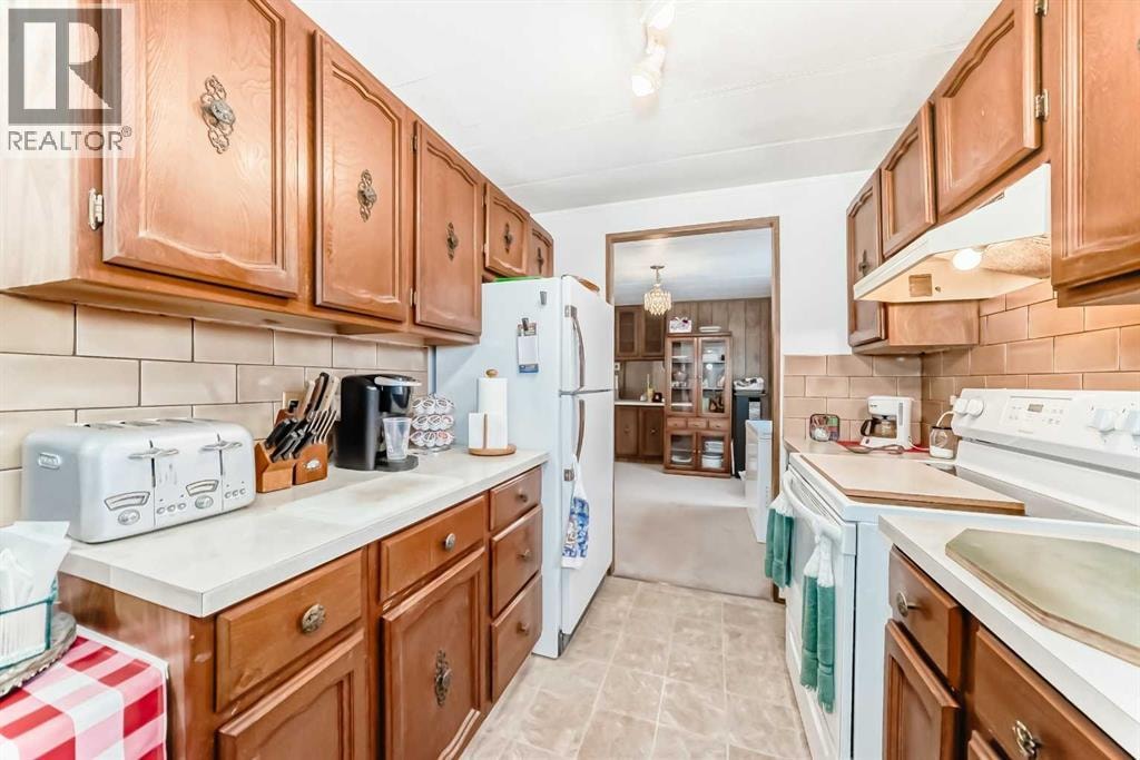 99, 99 Arbour Lake Road NW — photo 3