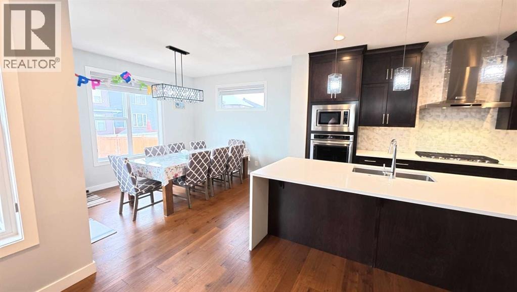 144 RED EMBERS Square NE — photo 11