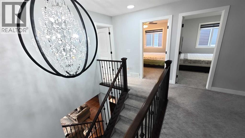 144 RED EMBERS Square NE — photo 39