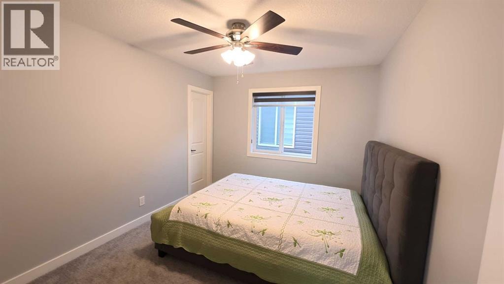 144 RED EMBERS Square NE — photo 46