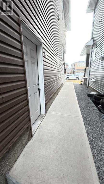 144 RED EMBERS Square NE — photo 47