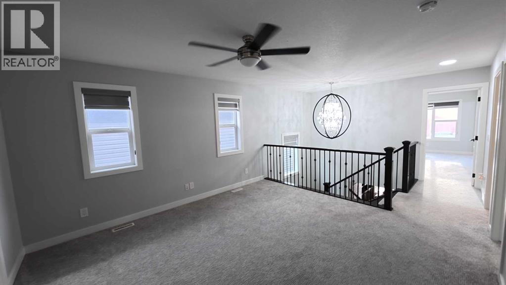 144 RED EMBERS Square NE — photo 38