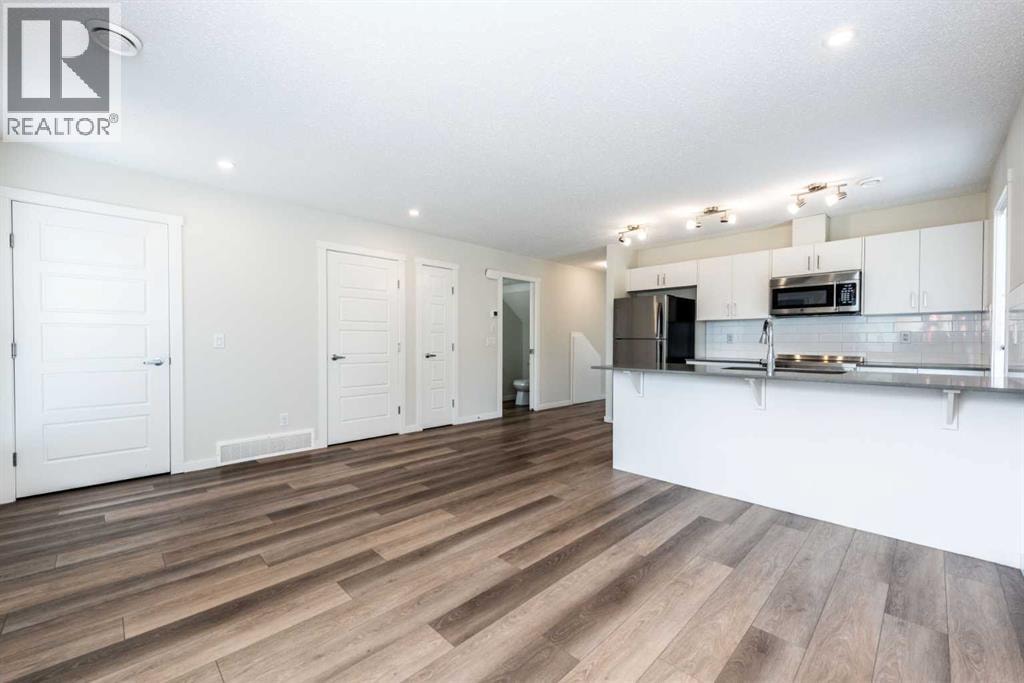 428 Cranbrook Square SE — photo 8