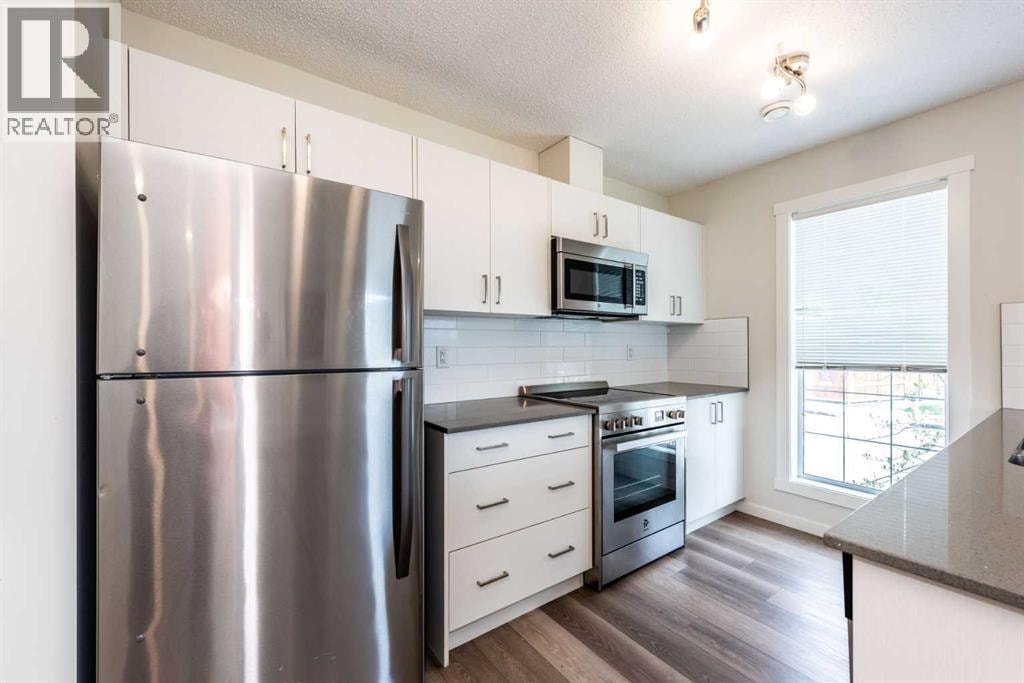 428 Cranbrook Square SE — photo 5