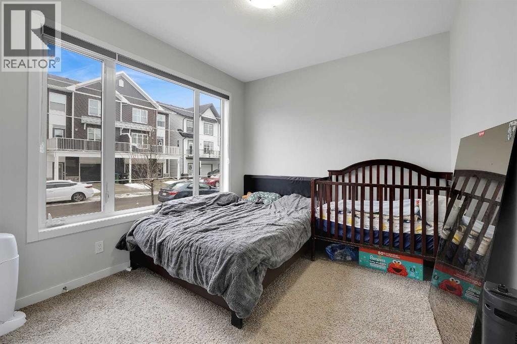 32 SETON Row SE — photo 4