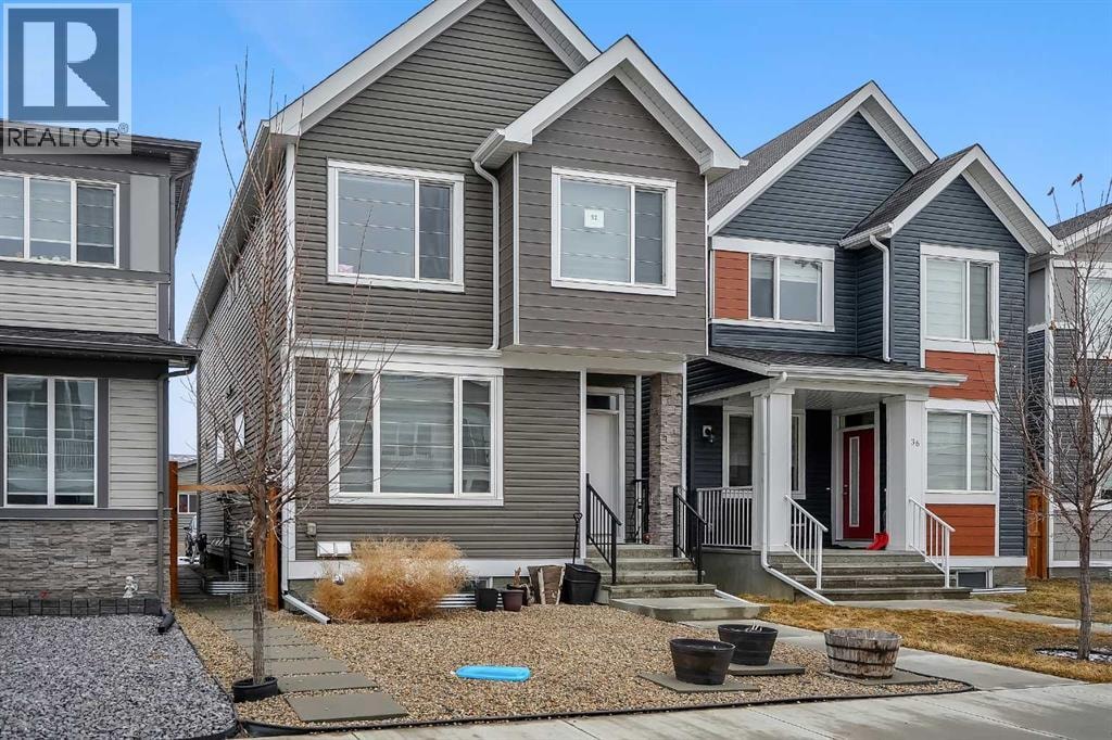 32 SETON Row SE — photo 2
