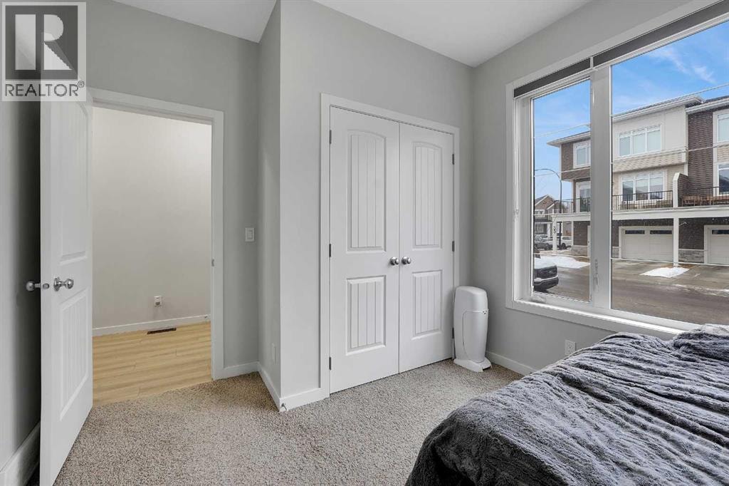 32 SETON Row SE — photo 5