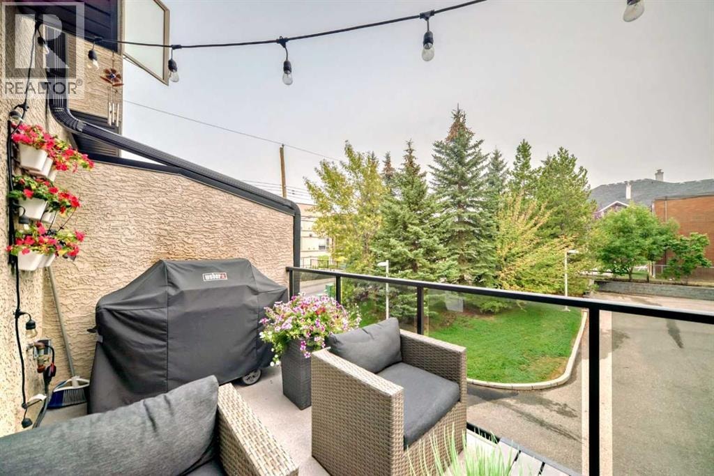1606 36 Avenue SW — photo 44