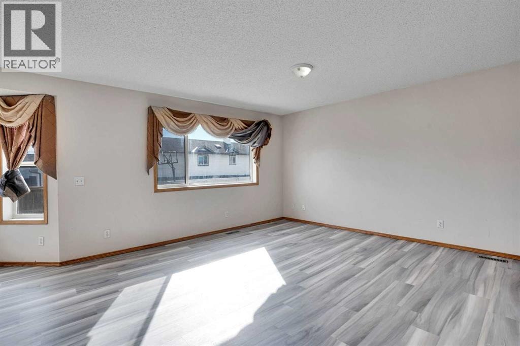17 Taracove Crescent NE — photo 14