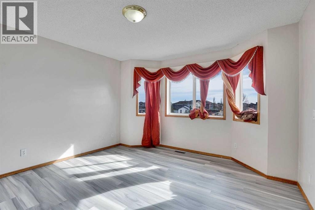 17 Taracove Crescent NE — photo 28