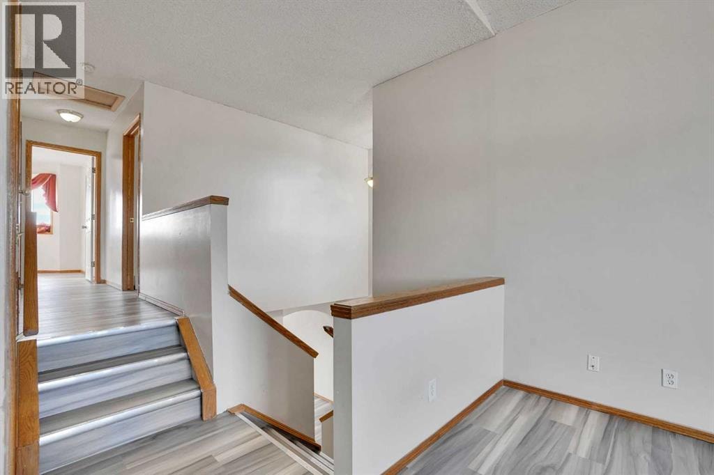 17 Taracove Crescent NE — photo 25