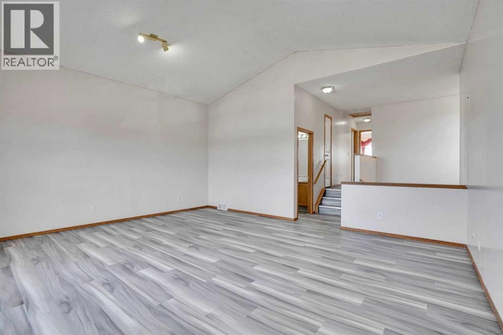 17 Taracove Crescent NE — photo 21