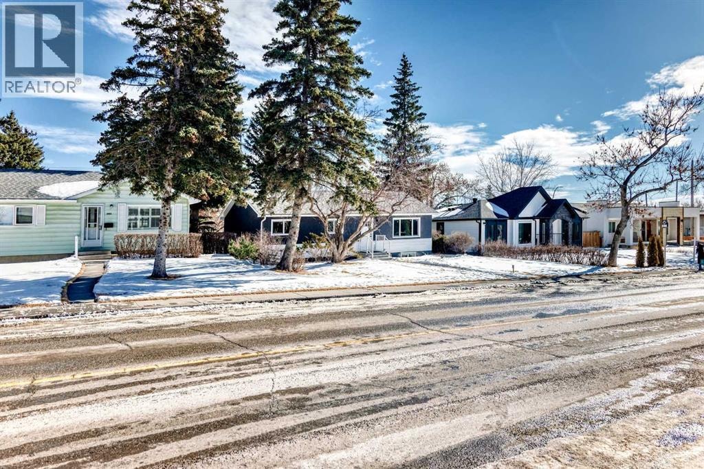 4936 45 Street SW — photo 47