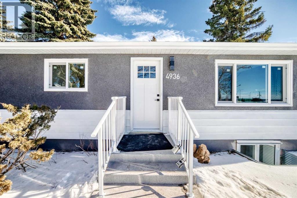 4936 45 Street SW — photo 4