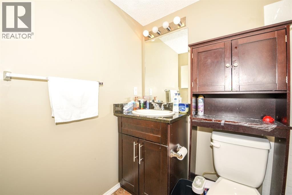302, 5 Saddlestone Way NE — photo 13