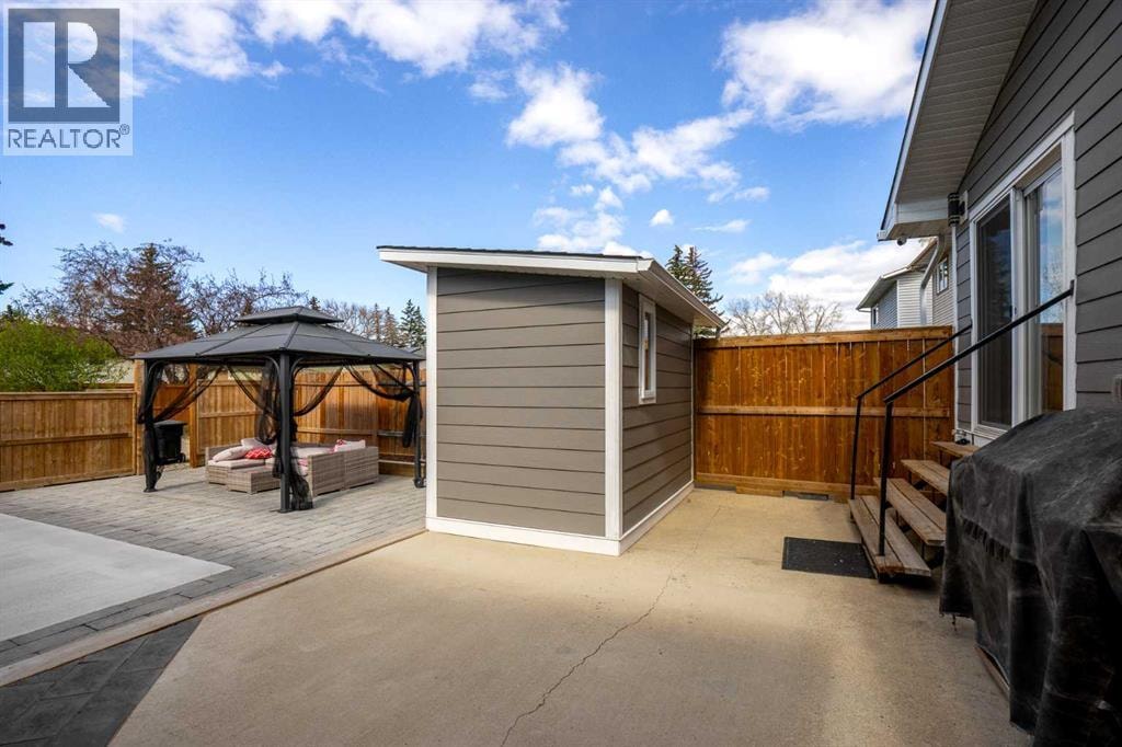 119 Silvercreek Close NW — photo 40
