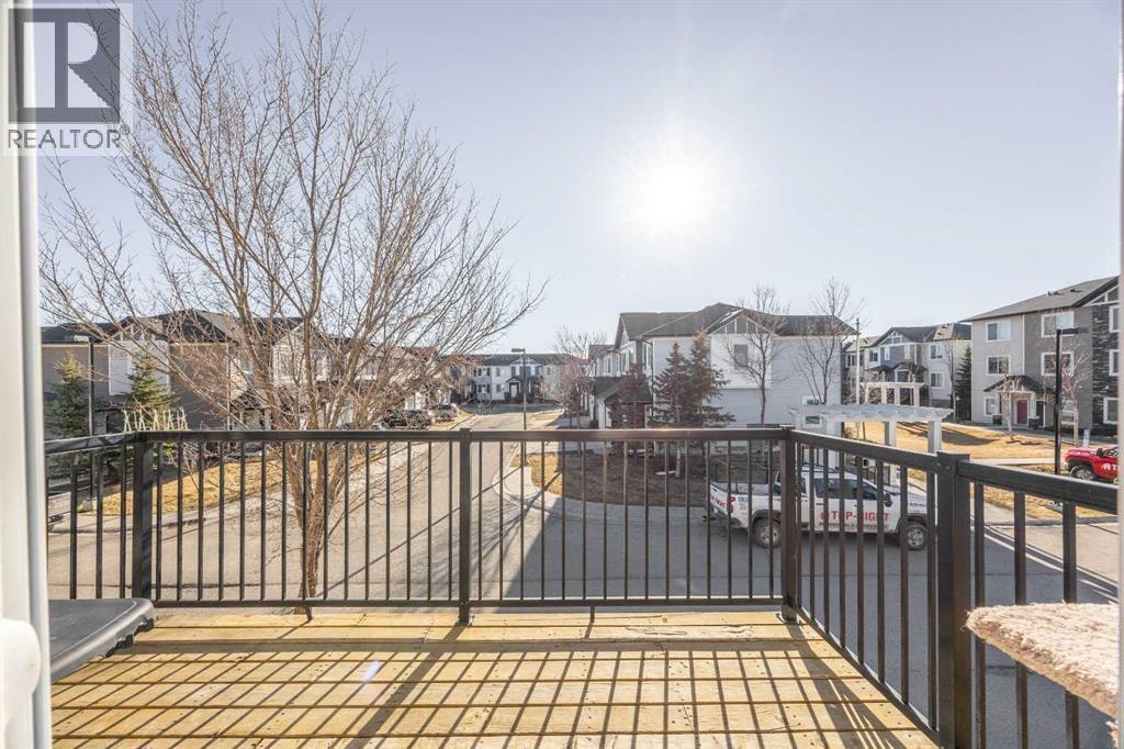 319 Taralake Way NE — photo 36