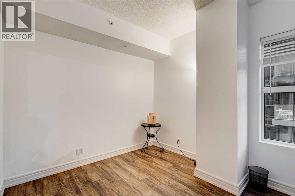 503, 110 7 Street SW — photo 20