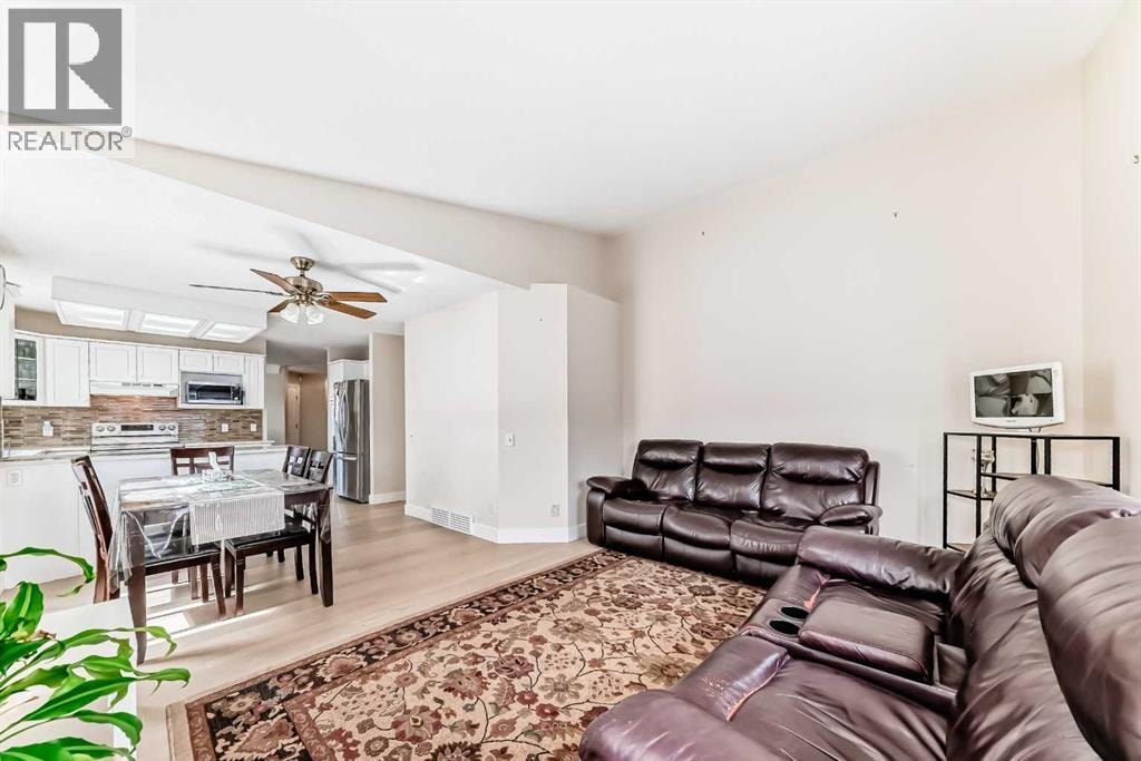 7165 California Boulevard NE — photo 14